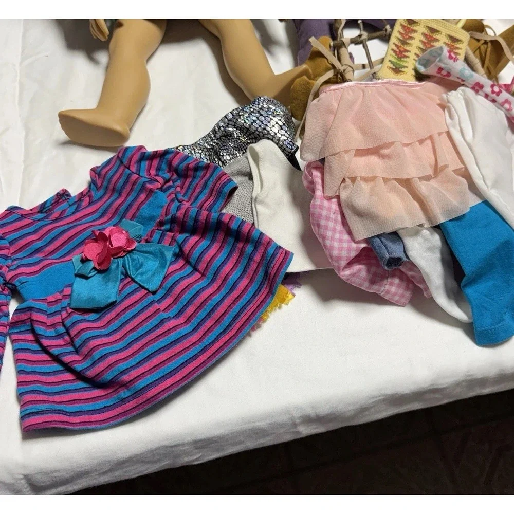 American Girl Doll Lot With 2 Retired Dolls Kaya And Lea Clark